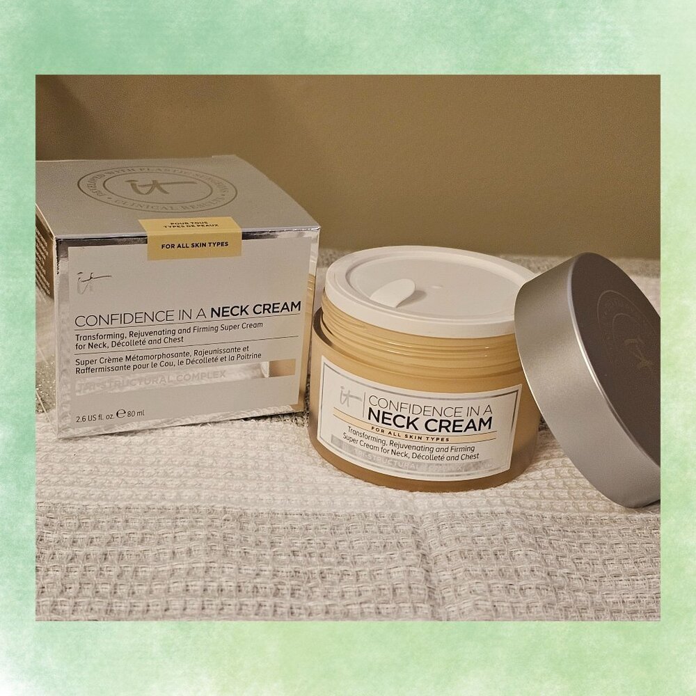 IT Cosmetics Confidence in a Neck Cream